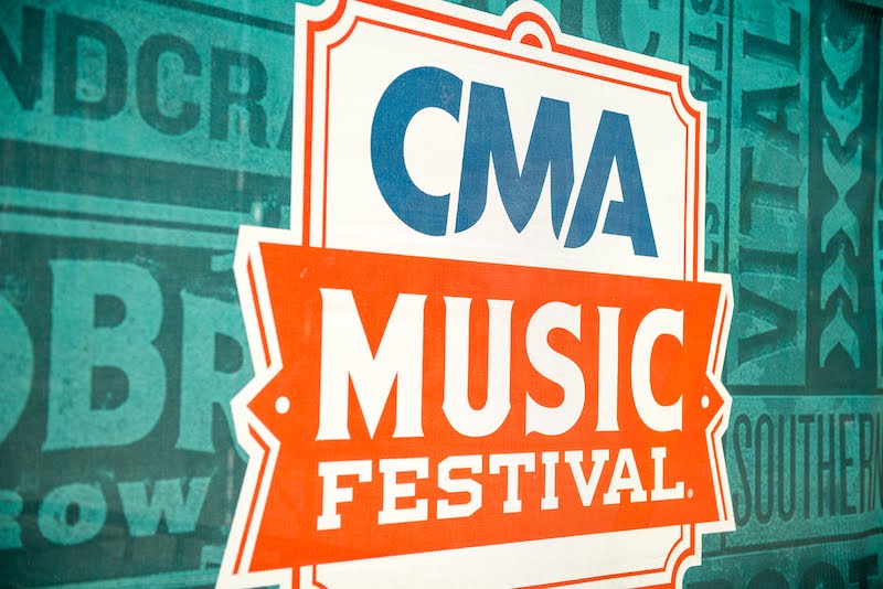 CMA-Festival.have-you-seen-these-big-visual-group-signs-around-nashville blog image 1